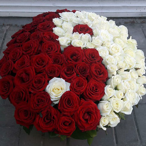 букет из 101 розы Инь-Ян фото
