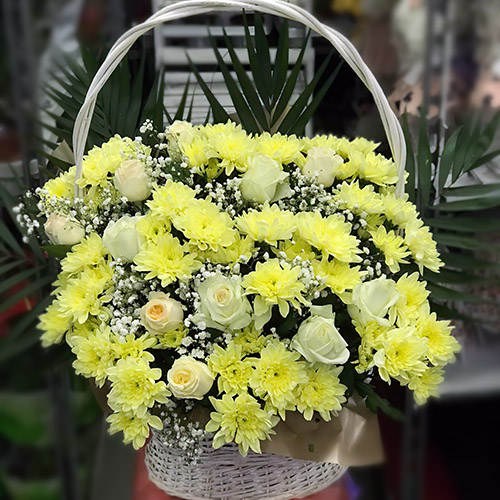 Фото товара Корзина "Жёлтые хризантемы и розы"" в Одессе