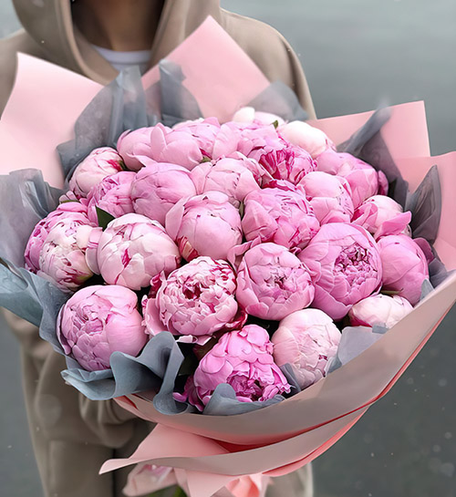 Фото товара 25 розовых пионов в Одессе